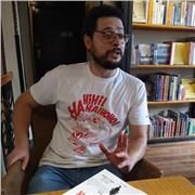 El periodista, editor y escritor que te ayudará con ese texto que tienes en mente